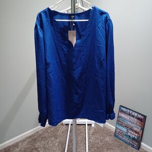#442 NWT Women's Blouse